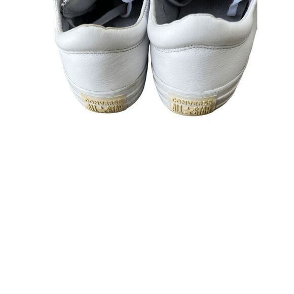 Chuck Taylor All Star Leather White size sneakers size 10 - Picture 8 of 9